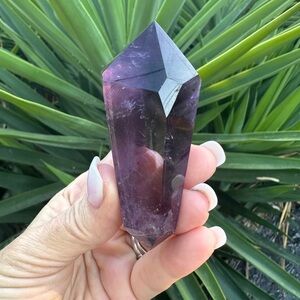 Double terminated amethyst crystal point